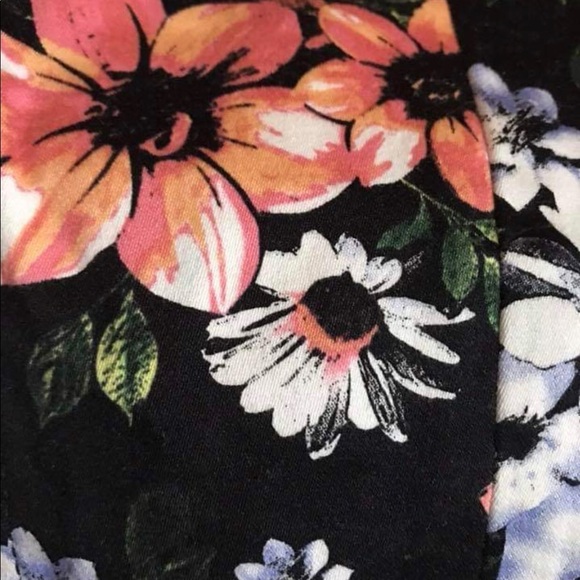 EMODA Floral Jeans - size 0 super tight fit - Picture 5 of 6